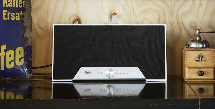 Streaming-capable Wi-Fi speaker One M