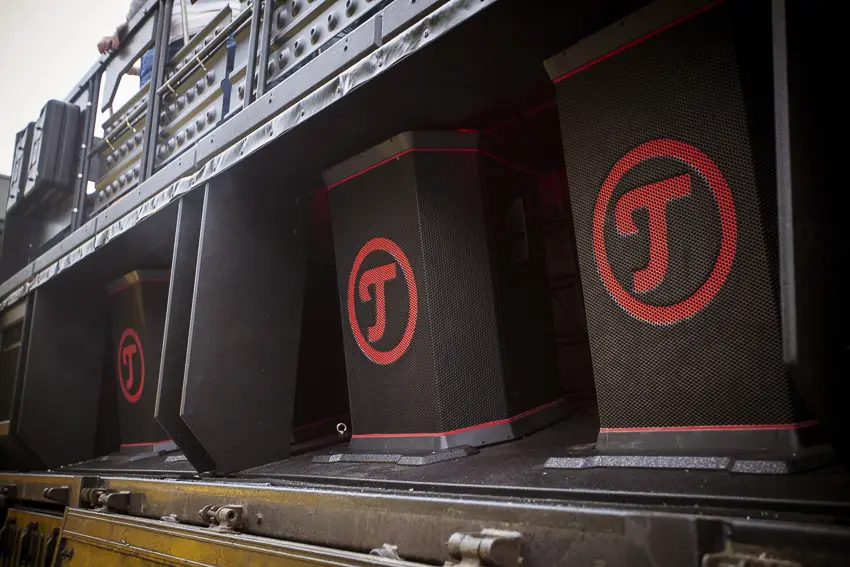 Teufel Thundertruck with ROCKSTERs