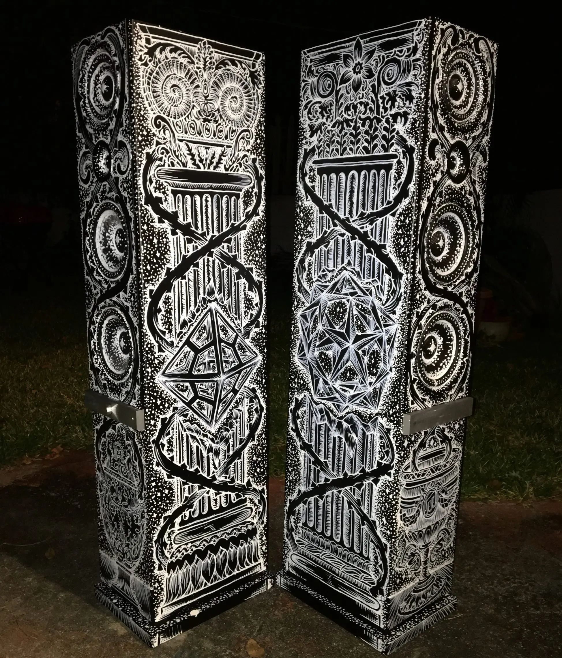 Stereo L with design