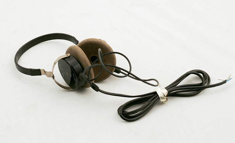 the first headphones