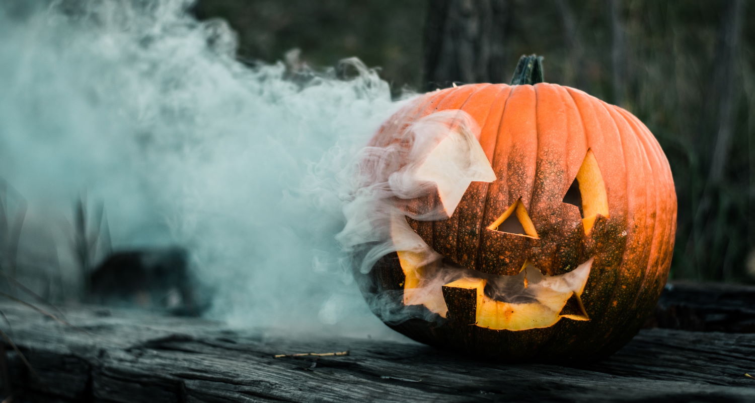 Nebel aus Halloween-Kürbis