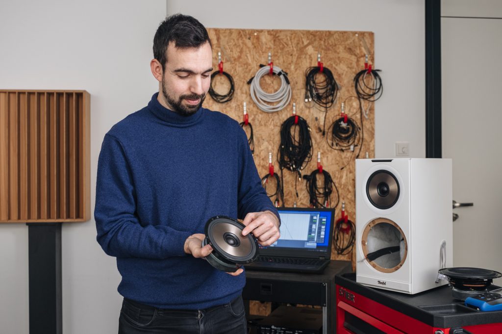 Acoustic engineer Massimo holds the coaxial point-source fused drivers integral to the acoustic concept behind the STEREO M 2